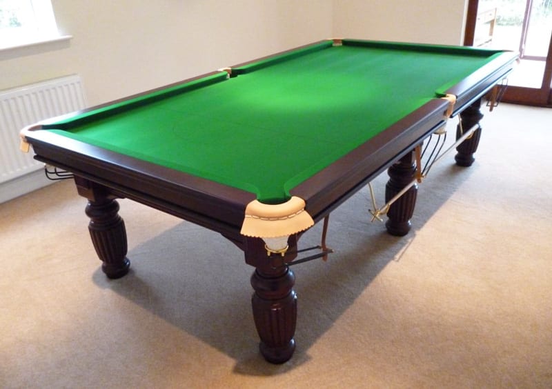 Sovereign Snooker Table Mahogany Green