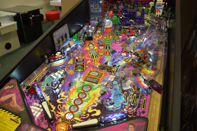 ghostbusters-pinball-machine-playfield-full-view.jpg