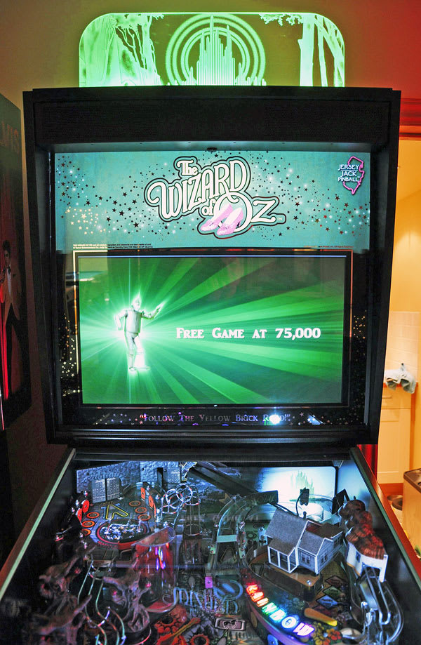 Jersey-jack-pinball-back-screen-600px.jpg