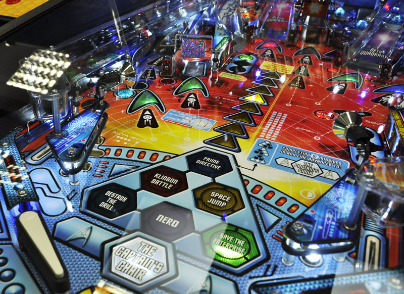 star-trek-pinball-stern-playfield.jpg