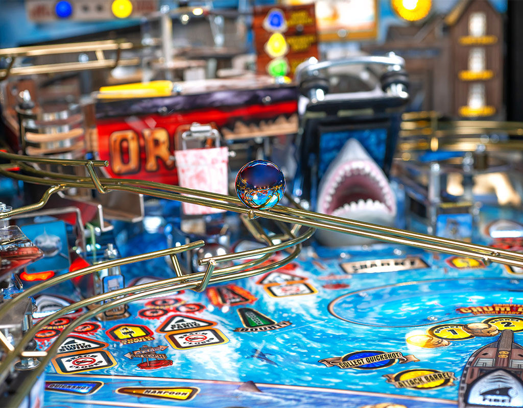Jaws 50th Anniversary Premium Pinball Machine - Plated Habitrail