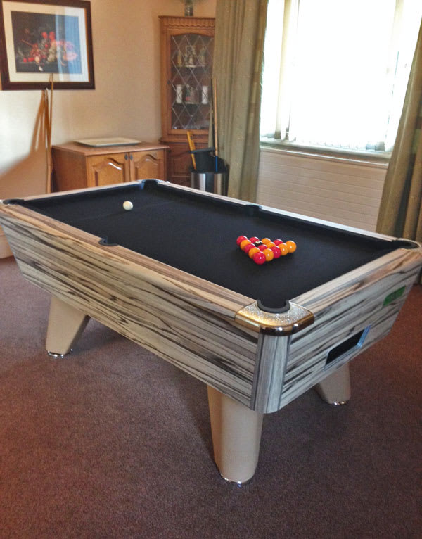 Supreme Winner Pool Table in Artwood