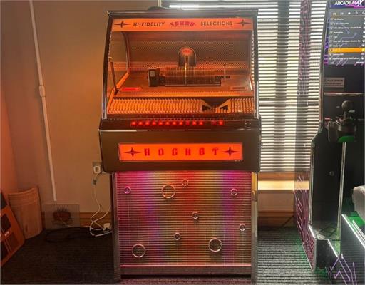 Sound Leisure Rocket Series 3 CD Jukebox - Oak Finish: Showroom Clearance