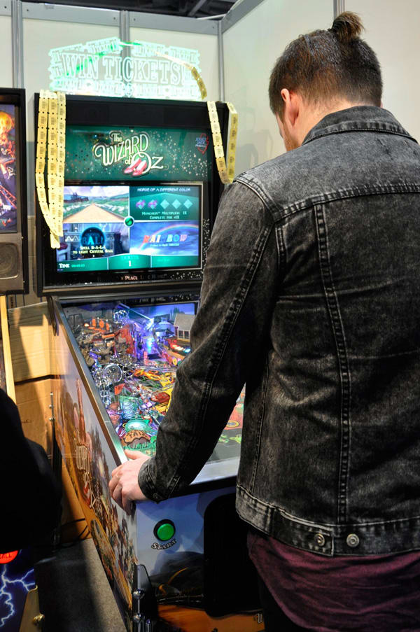 EAG International 2015 - Dave Playing Wizard of Oz Jersey Jack Pinball Machine