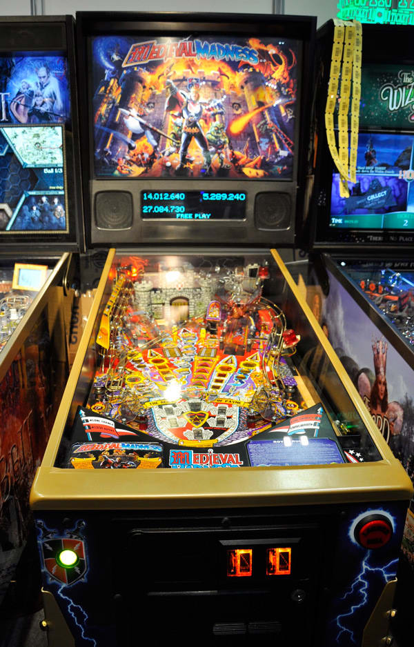 EAG International 2015 - Medieval Madness Pinball Machine Remake Full