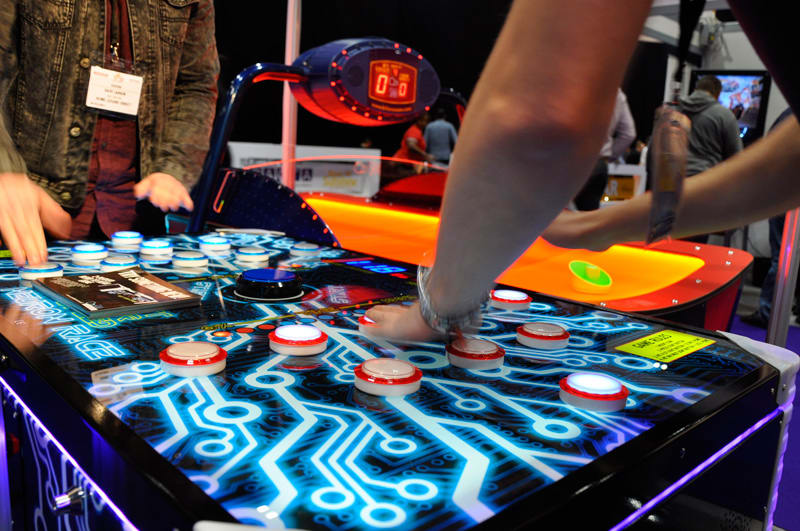 EAG International 2015 - SAM Leisure Neuron Race Arcade Game Close Up