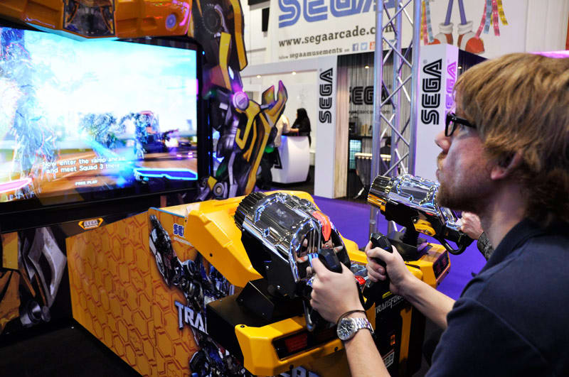 EAG International 2015 - Ted Playing Transformers Arcade Game