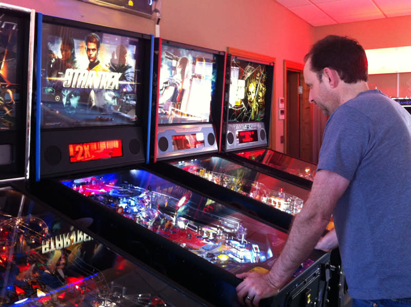 Stern Star Trek Pro Pinball Machine Code Update - Andy Playing in the Home Leisure Direct Showroom