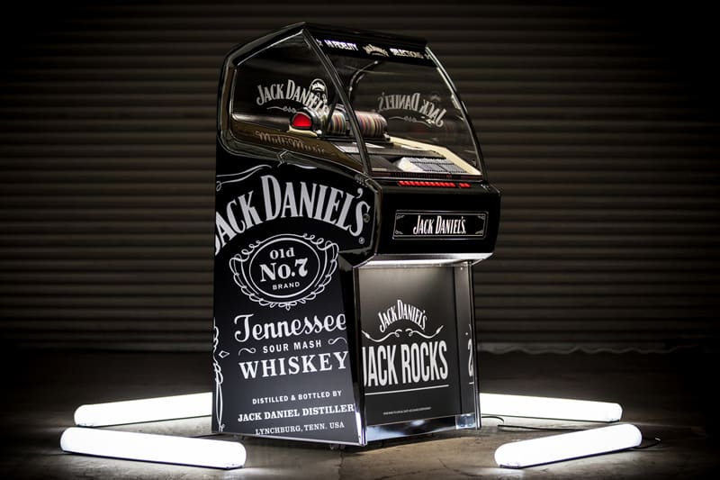 Jack Daniel's Jukebox Rocket 88 - Three Quarter View