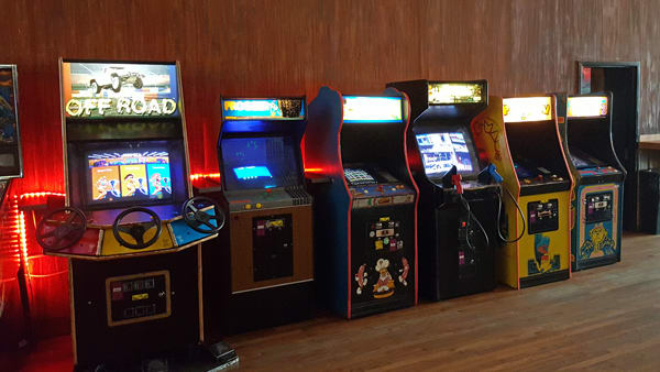 emporium-1-barcade-original-arcade-machines.jpg