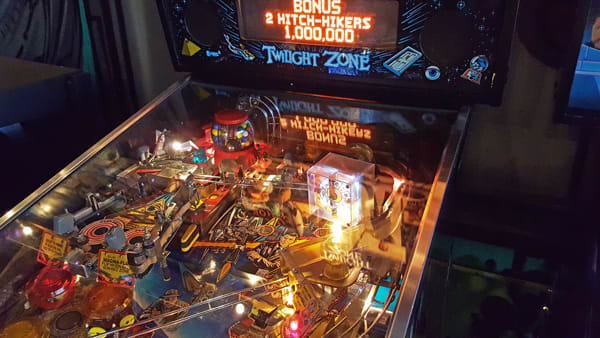 The Hitchhikers Guide to the Galaxy Pinball gameplay