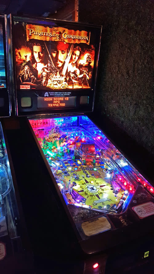 headquarters-2-barcade-pirates-of-the-caribbean-pinball-machine.jpg