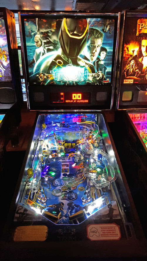 headquarters-2-barcade-tron-pinball-machine.jpg