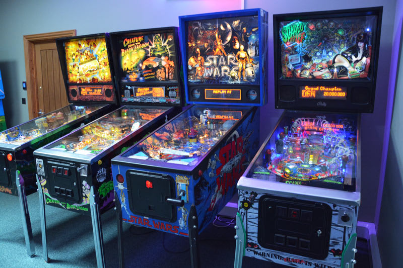 Star Wars Pinball Machine - in Showroom