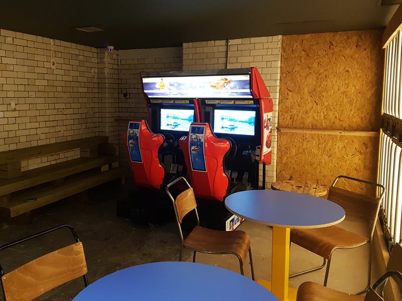 Kongs Cardiff - Outrun 2 Arcade Machine