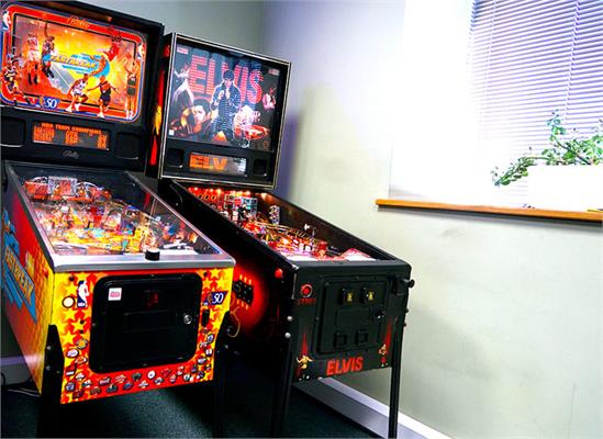 Elvis Pinball Machine