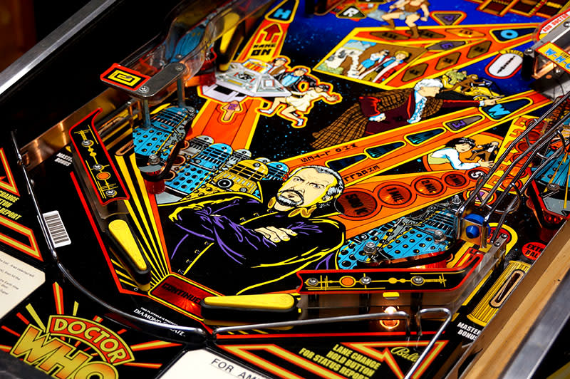 Doctor Who Pinball Machine - Flippers