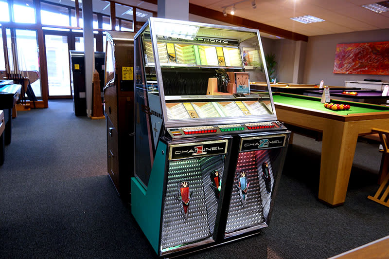 Seeburg 222 Vinyl Jukebox - In Showroom
