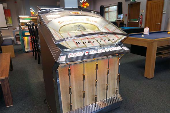 Wurlitzer 2500 Jukebox