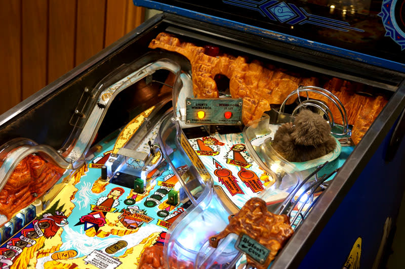 water pinball toy