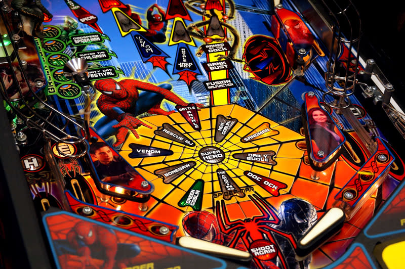 Spider-Man Pinball Machine - Flippers