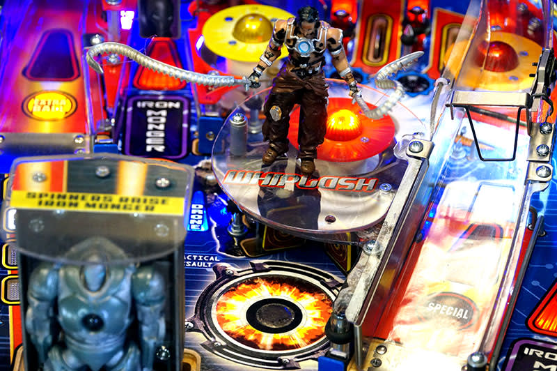 Iron Man: Vault Edition Pinball Machine - Whiplash