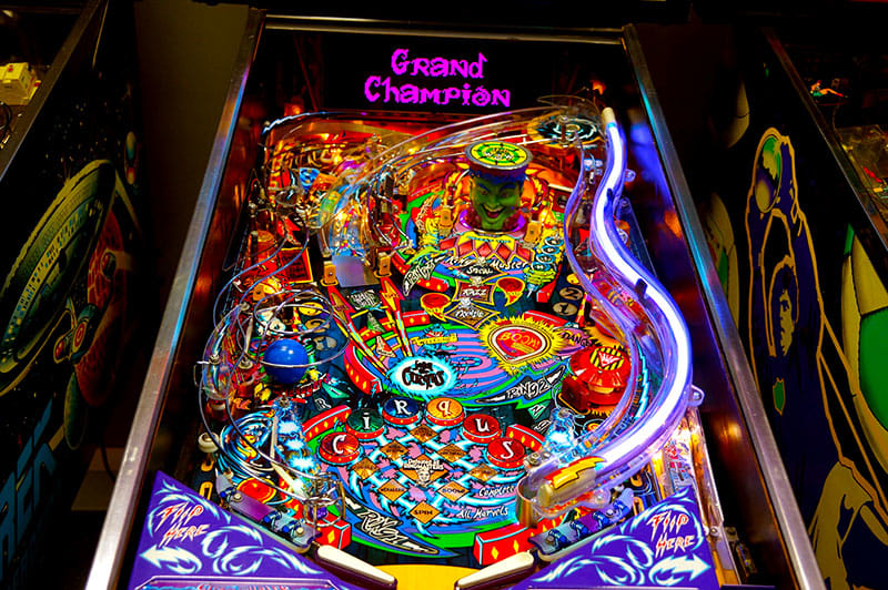 Cirqus Voltaire Pinball Machine - Playfield