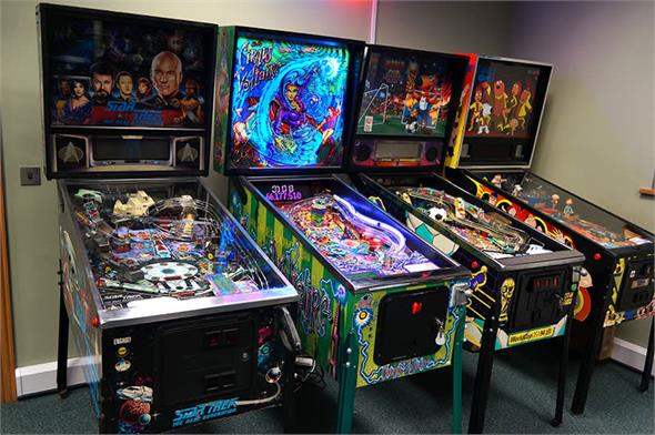 Cirqus Voltaire Pinball Machine