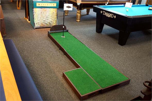 Brunswick The Ross 8ft Putting Green