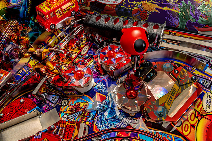 Deadpool LE Pinball Machine - Bumpers Area