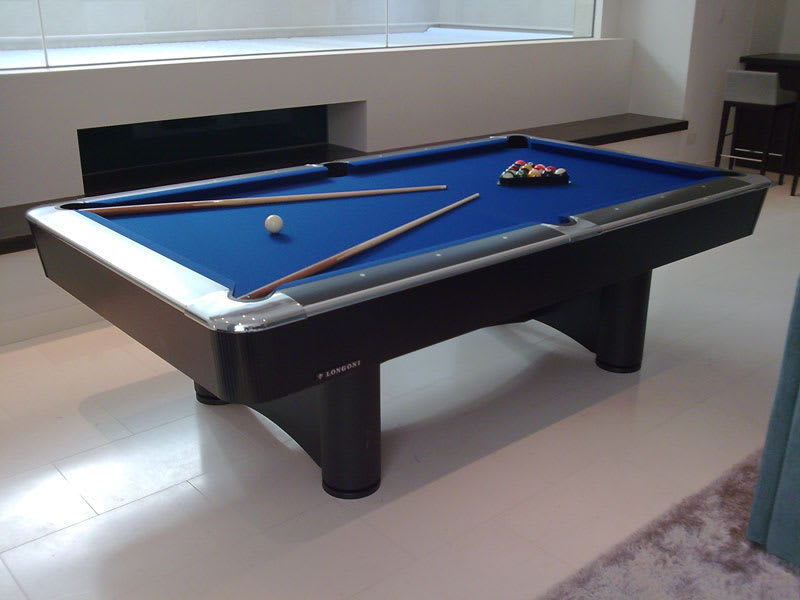 Longoni Las Vegas Pool Table with Royal Blue Cloth 1