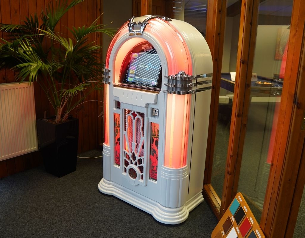 qdc White Tiger＋LUPIC JUKEBOX Sound Leisure Melody Slim Line Digital Jukebox. Free Delivery and