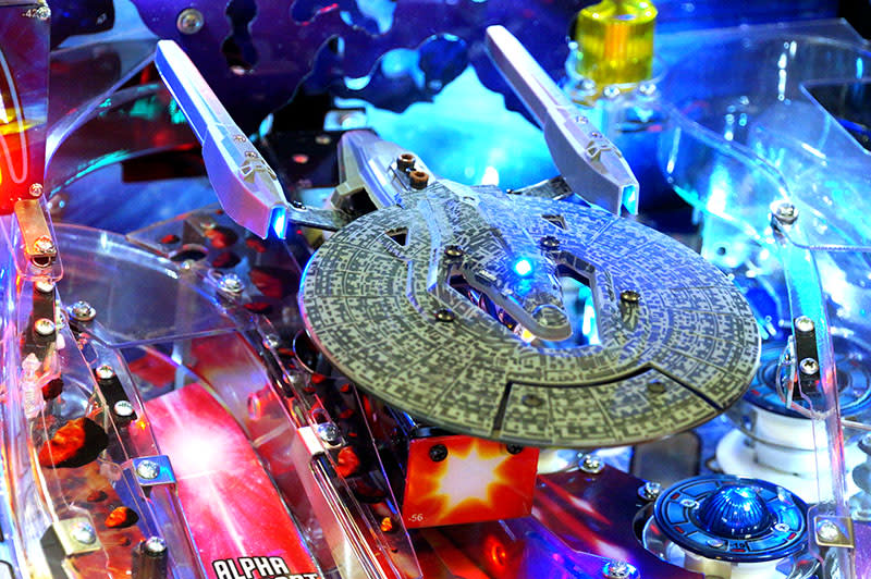 Star Trek Pinball Machine Pro Version - USS Vengeance