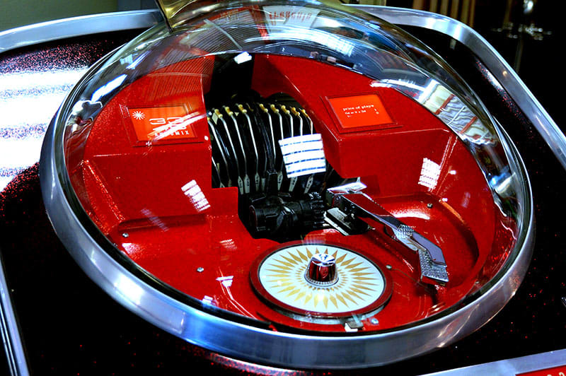 AMI Continental 2 Vinyl Stereo Jukebox - Player Area