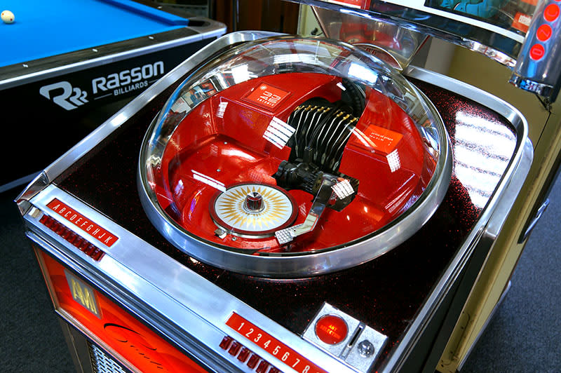 AMI Continental 2 Vinyl Stereo Jukebox - Upper Unit