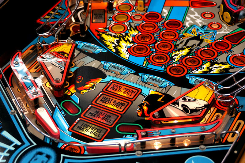 Demolition Man Pinball Machine - Flippers