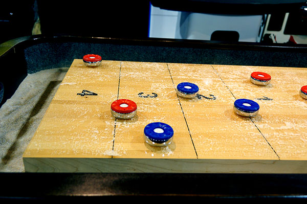 How To Play Shuffleboard - Plank