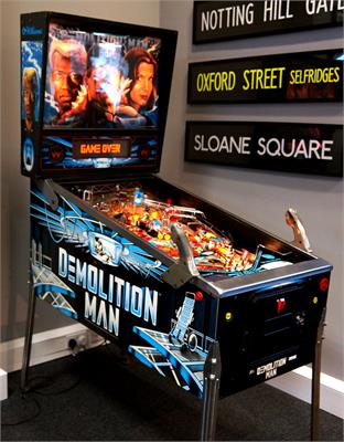 Demolition Man Pinball Machine