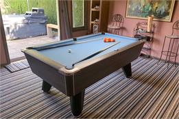 Supreme Winner Pool Table: Rustic Black - 6ft, 7ft