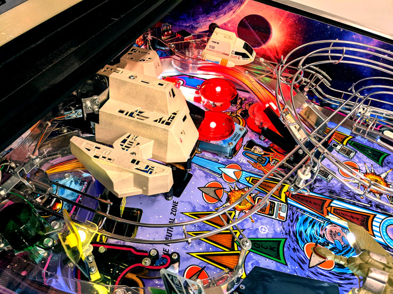 Star Trek: The Next Generation Pinball Machine - Borg Ship