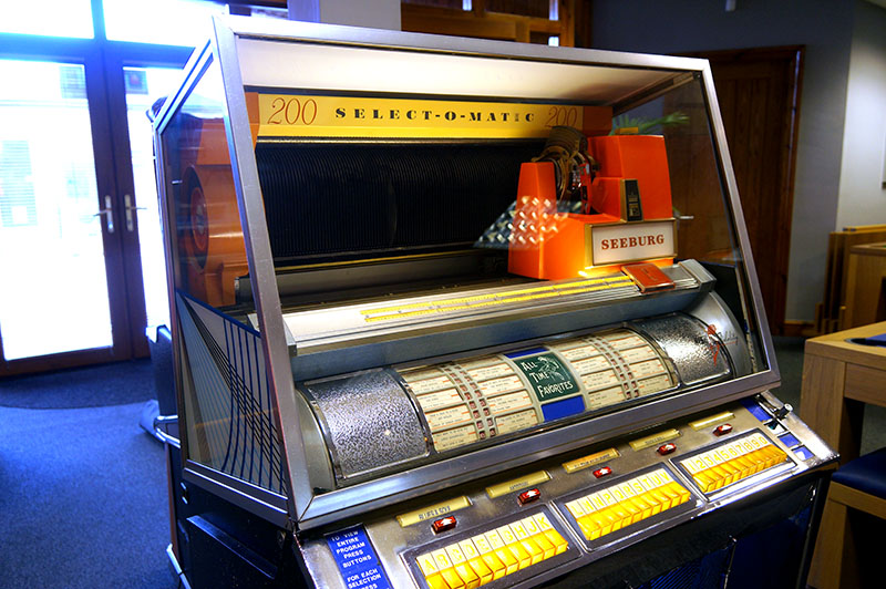 Seeburg KD200 Vintage Vinyl Jukebox - Upper Unit