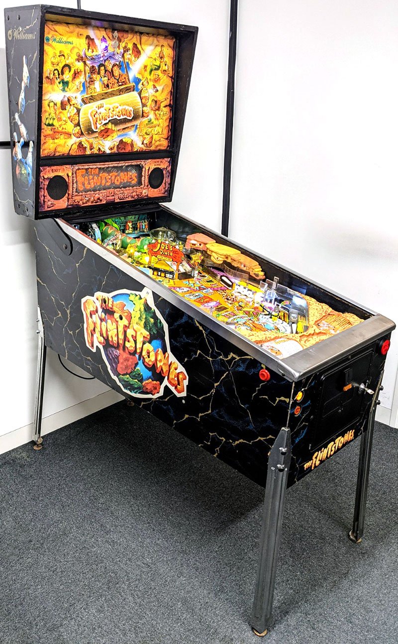 Pinball Mania - The Flintstones na Pinball Mania. Máquina impecável e  pronta entrega. R$ 14.000.00. Ligue para nosso departamento comercial hoje  mesmo e confira: 11 98282-4004 ou 11 95057-3317 PINBALL MANIA PORQUE