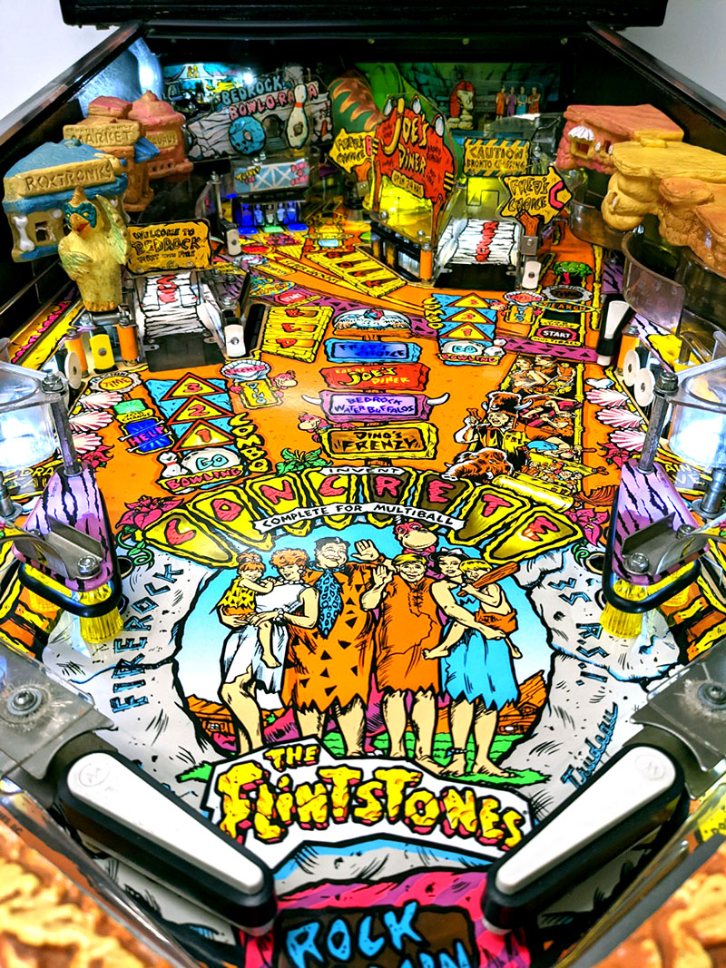 51629-the-flintstones-pinball-machine-flippers.jpg