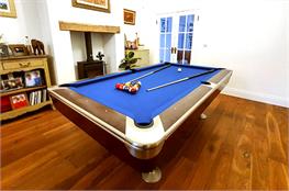 Signature Lincoln American Pool Table: Painted Mahogany - 7ft, 8ft, 9ft