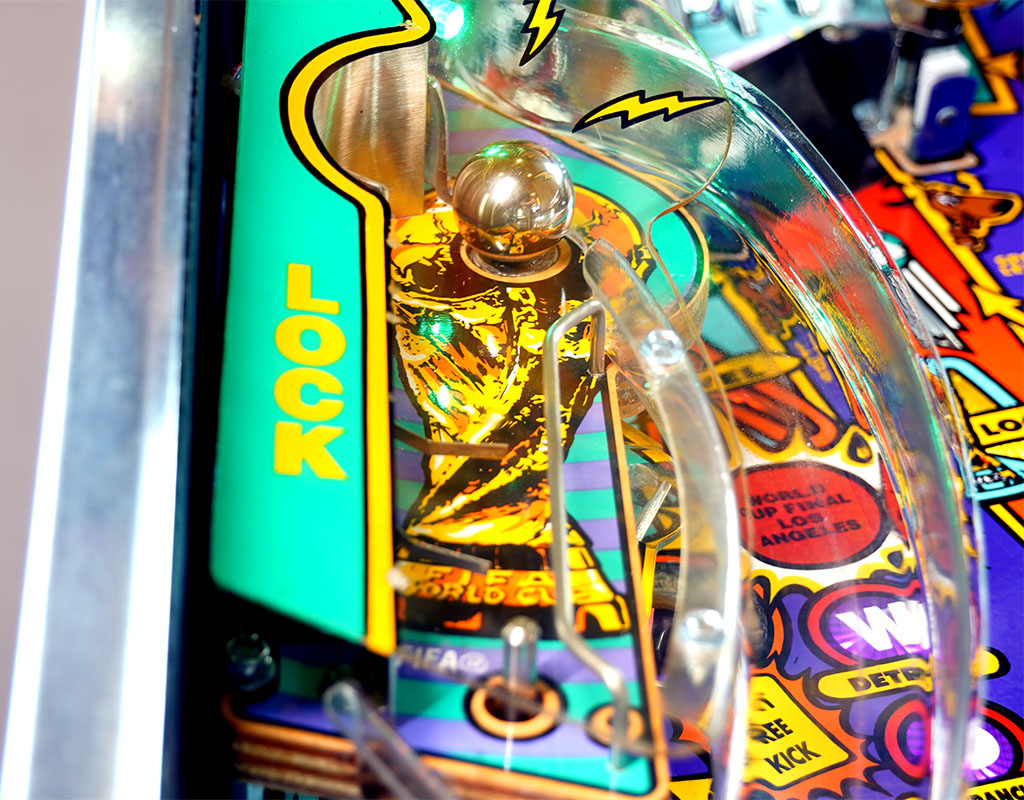 World Cup Soccer Pinball Machine - Trophy Lock