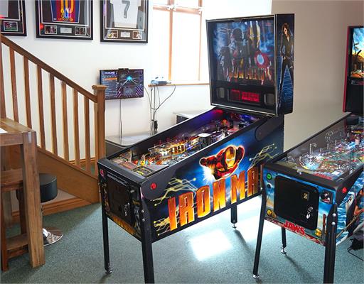 Iron Man Pinball Machine