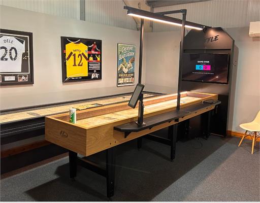 Hudson Neo Shuffle Shuffleboard: Showroom Clearance