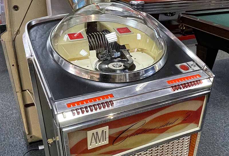 ami-continental-2-100-selection-vintage-jukebox-body-image-3.jpg
