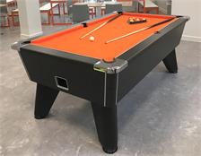 Protester Pro Pool Table