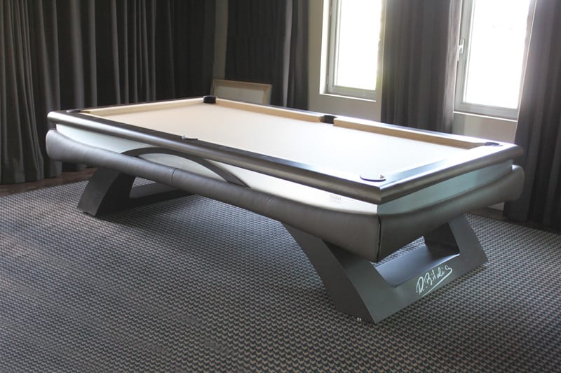 Toulet Bitalis Pool Table